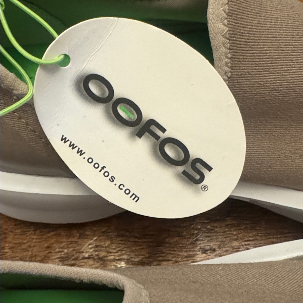 OOFOS, New, Size 8.5 OOMEGA EEZEE, Nomad - Picture 2 of 7